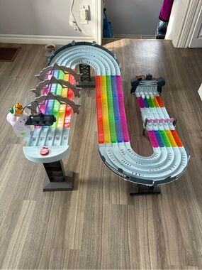 Hot Wheels Mario Kart Rainbow Track